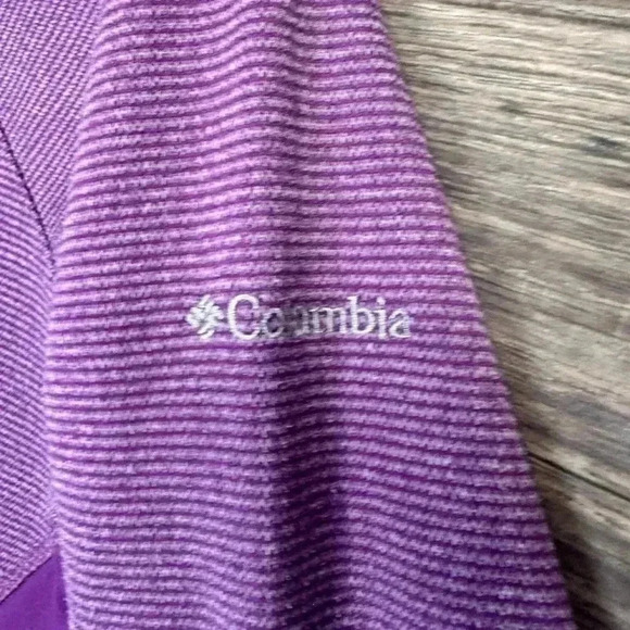 Columbia Women’s Purple Half Zip size Medium - Picture 4 of 4